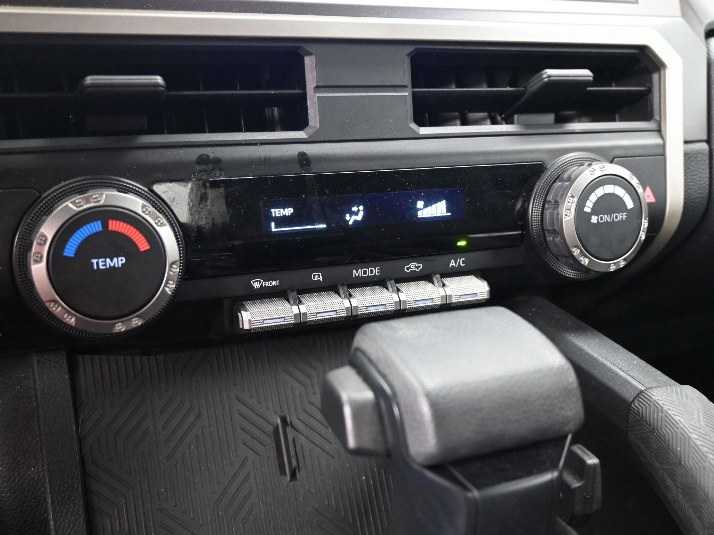 Certified 2024 Toyota Tacoma SR5 image 30