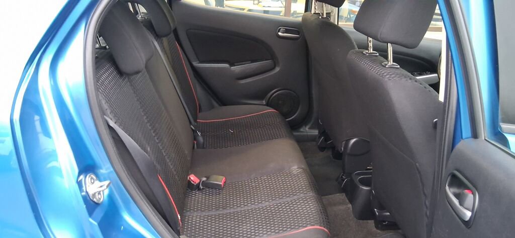 Used 2011 MAZDA MAZDA2 Touring image 16