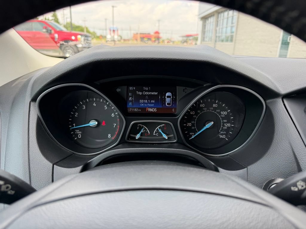 Used 2018 Ford Focus Titanium w/ Titanium Technology Package FWD image 10