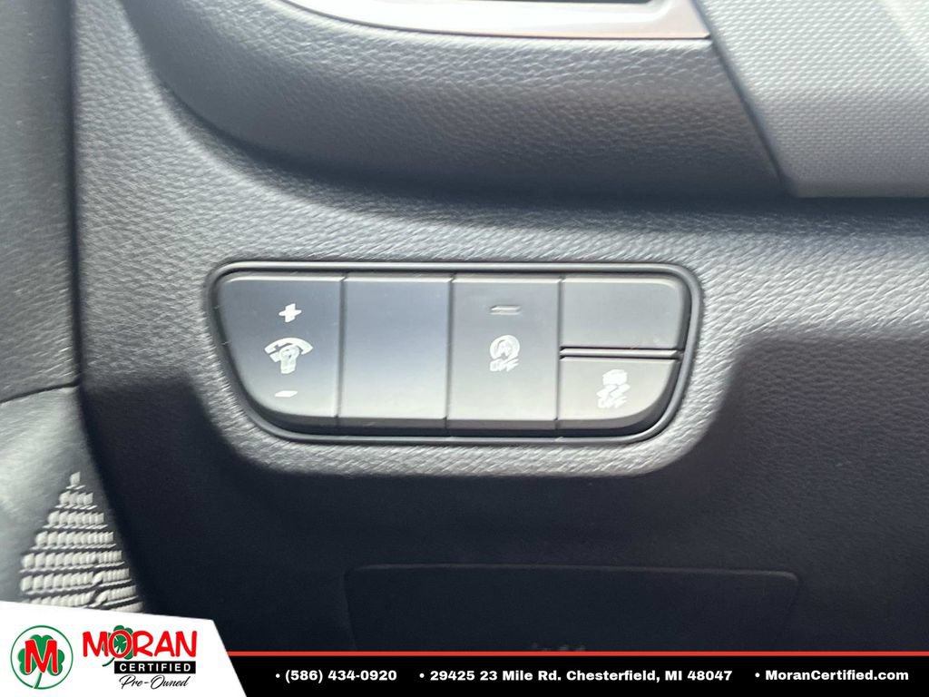 Used 2025 Kia Seltos LX AWD/4WD image 26