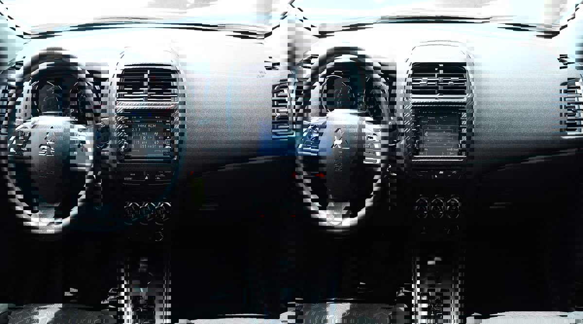 Used 2024 Mitsubishi Outlander Sport AWD image 32