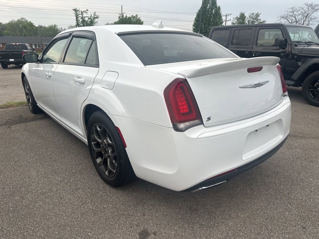 Used 2017 Chrysler 300 S image 4