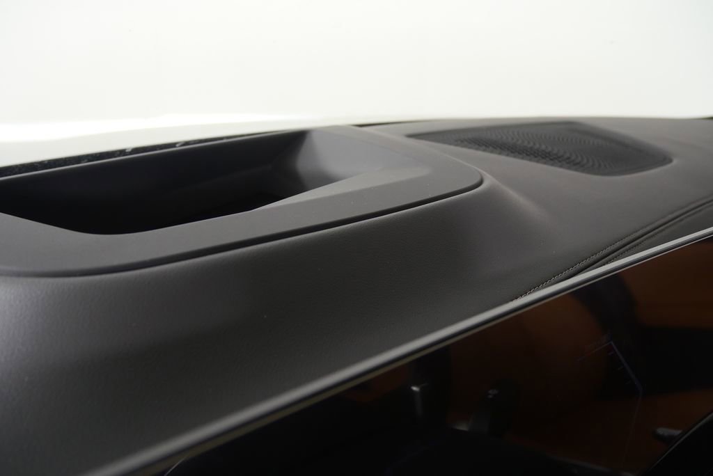 New 2026 BMW X6 xDrive40i w/ Executive Package image 19