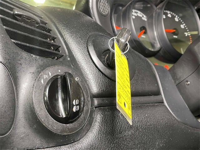 Used 2001 Porsche 911 Carrera 4 image 31