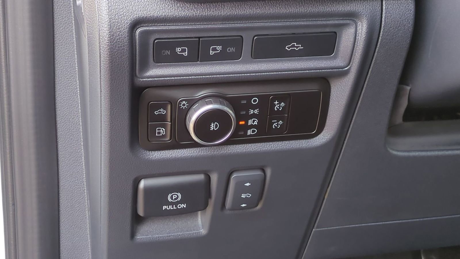 Used 2023 Ford F150 Platinum w/ Equipment Group 701A High image 18