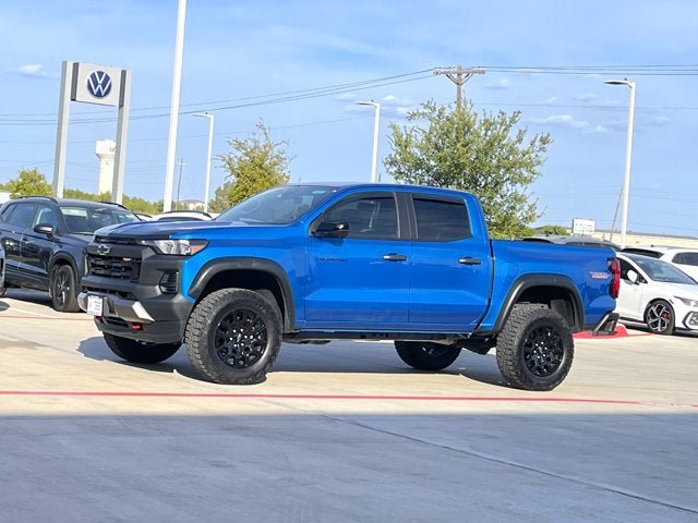 Used 2023 Chevrolet Colorado Trail Boss w/ Technology Package AWD/4WD image 2