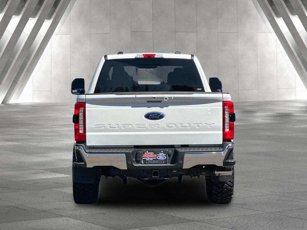 Certified 2025 Ford F350 Lariat w/ Lariat Ultimate Package AWD/4WD image 4