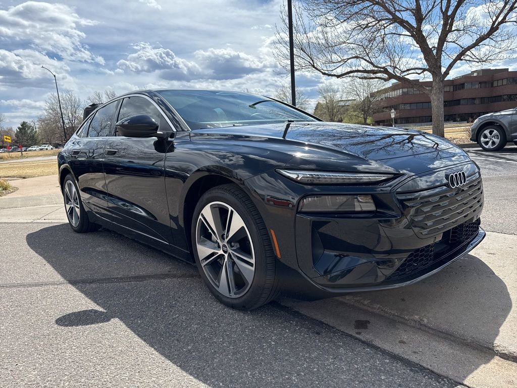Used 2025 Audi A6 e-tron Premium Plus w/ Premium Plus image 7