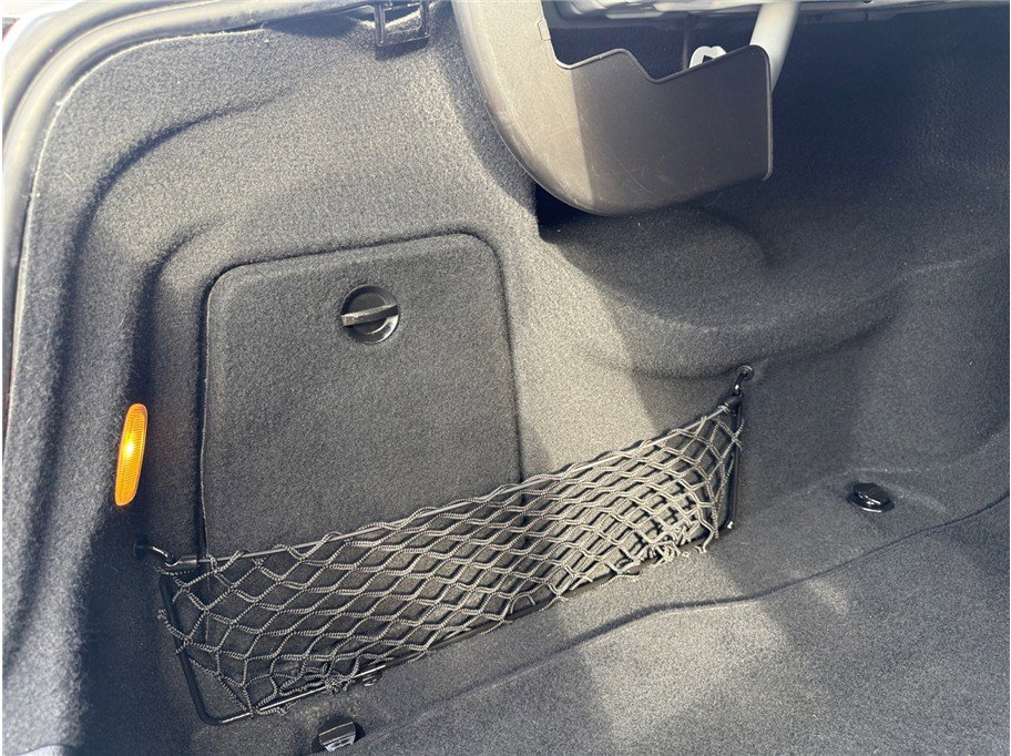 Used 2010 Mercedes-Benz E 350 4MATIC Sedan image 45