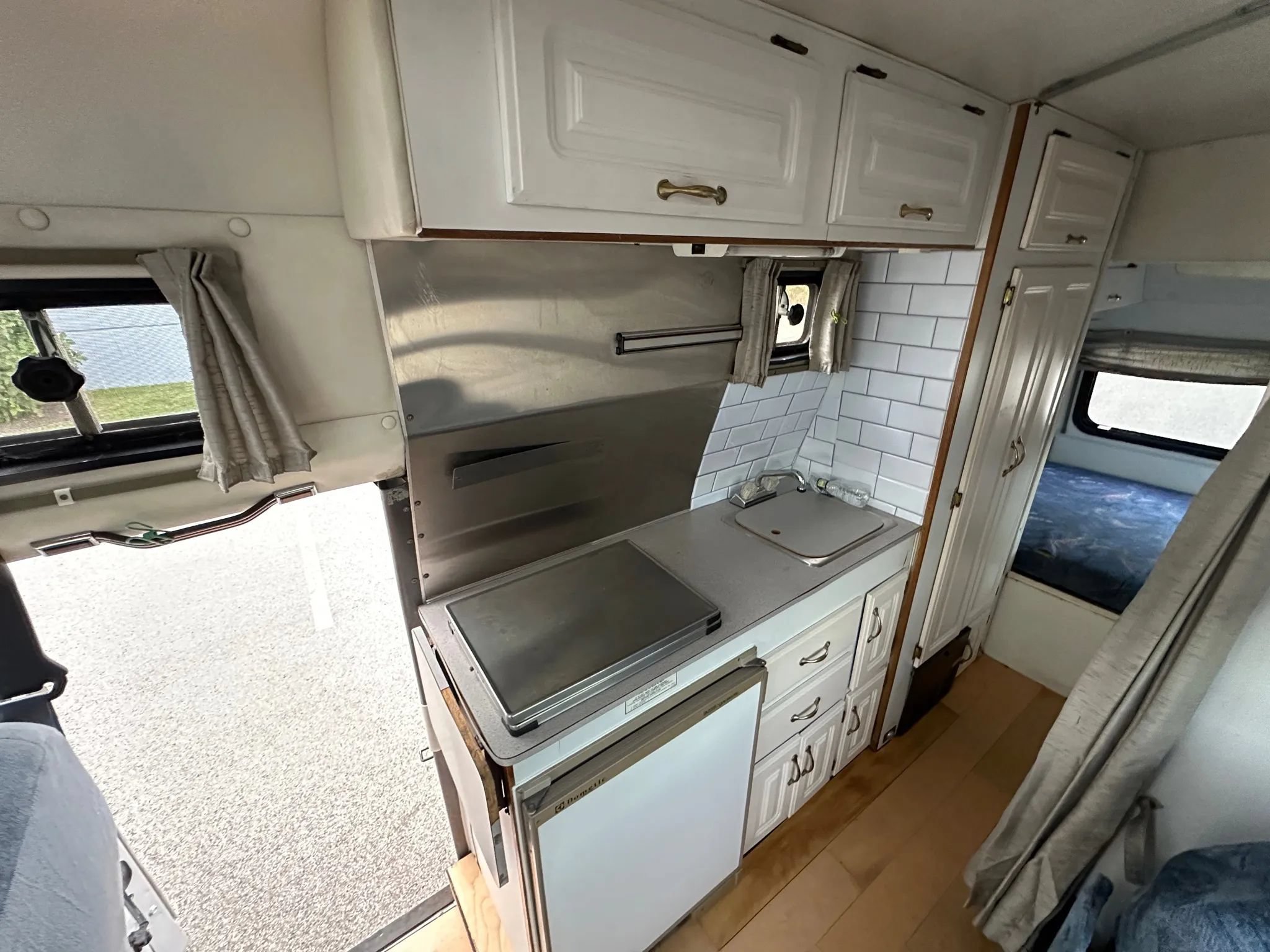 Used 1997 Dodge B3500 RWD image 36