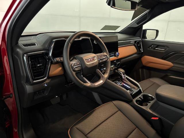 Used 2025 GMC Canyon AT4 w/ Technology Plus Package image 4