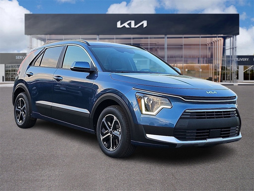 New 2025 Kia Niro EX