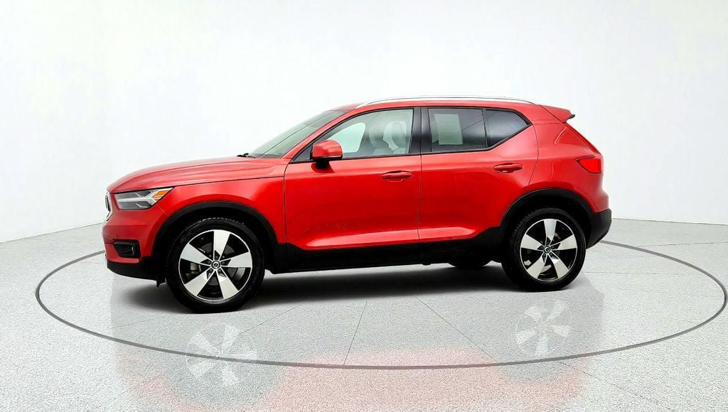 Used 2021 Volvo XC40 T5 Momentum w/ Premium Package AWD/4WD image 8