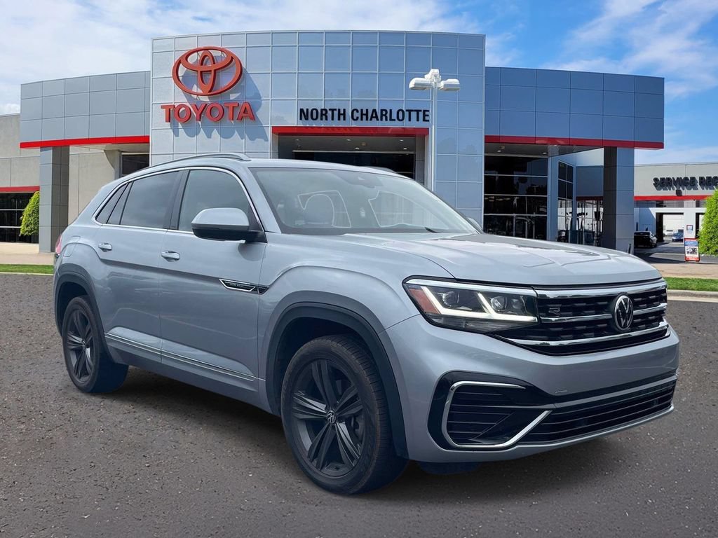 Used 2022 Volkswagen Atlas Cross Sport SEL R-Line AWD/4WD image 1