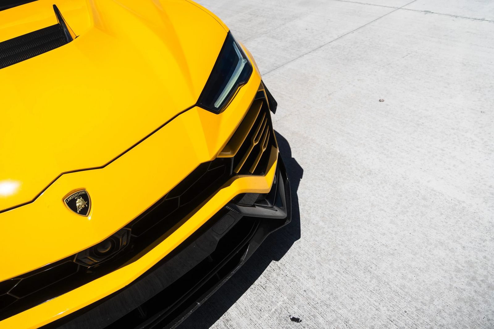Used 2021 Lamborghini Urus AWD/4WD image 13