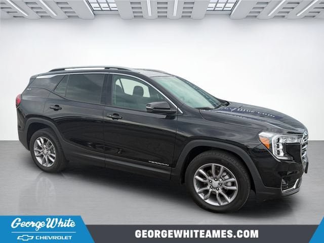Used 2022 GMC Terrain SLT