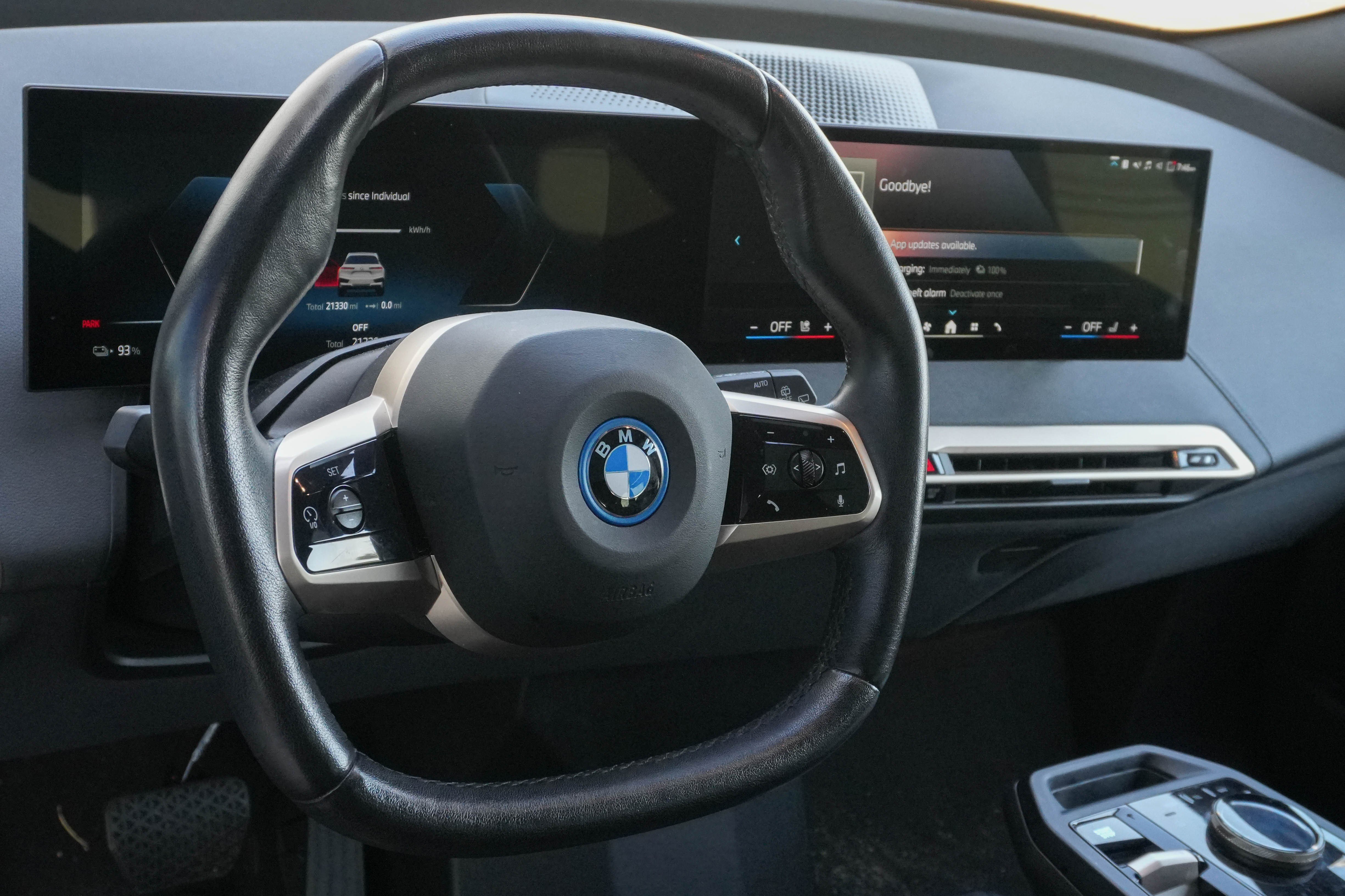 Certified 2024 BMW iX xDrive50 w/ Sport Package AWD/4WD image 7