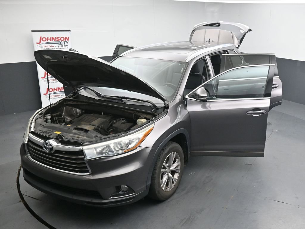 Used 2015 Toyota Highlander XLE AWD/4WD image 26