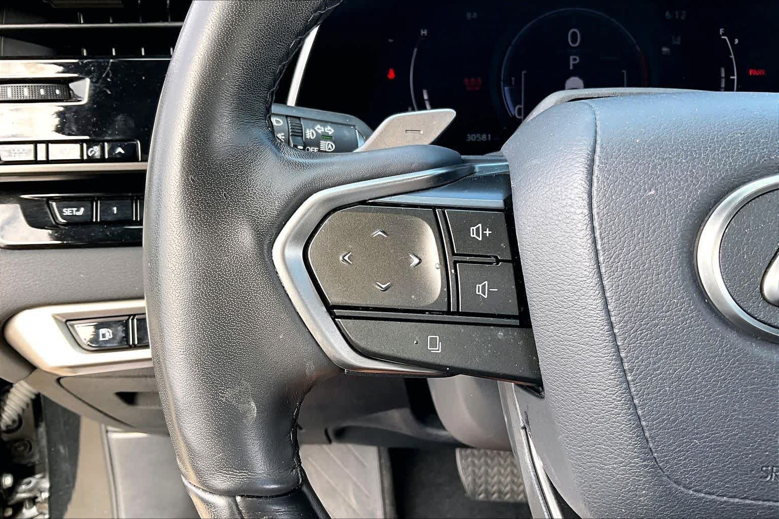 Used 2024 Lexus RX 350 Premium Plus w/ Convenience Package FWD image 21