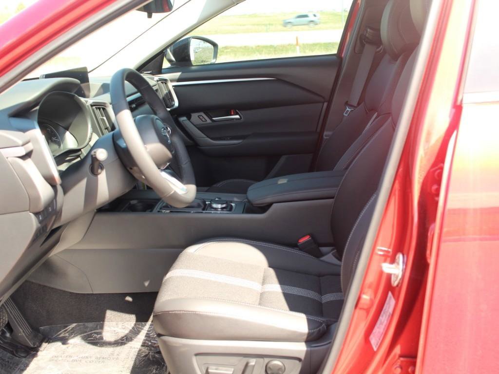 Used 2025 MAZDA CX-50 AWD 2.5 S w/ Weather Package image 10