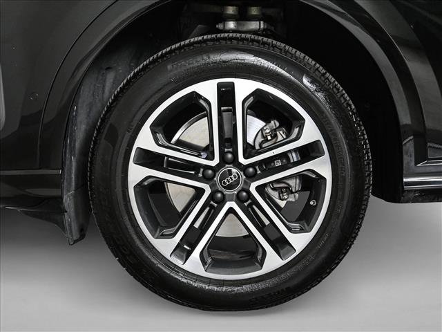 Certified 2025 Audi Q5 Premium w/ Convenience Package image 25
