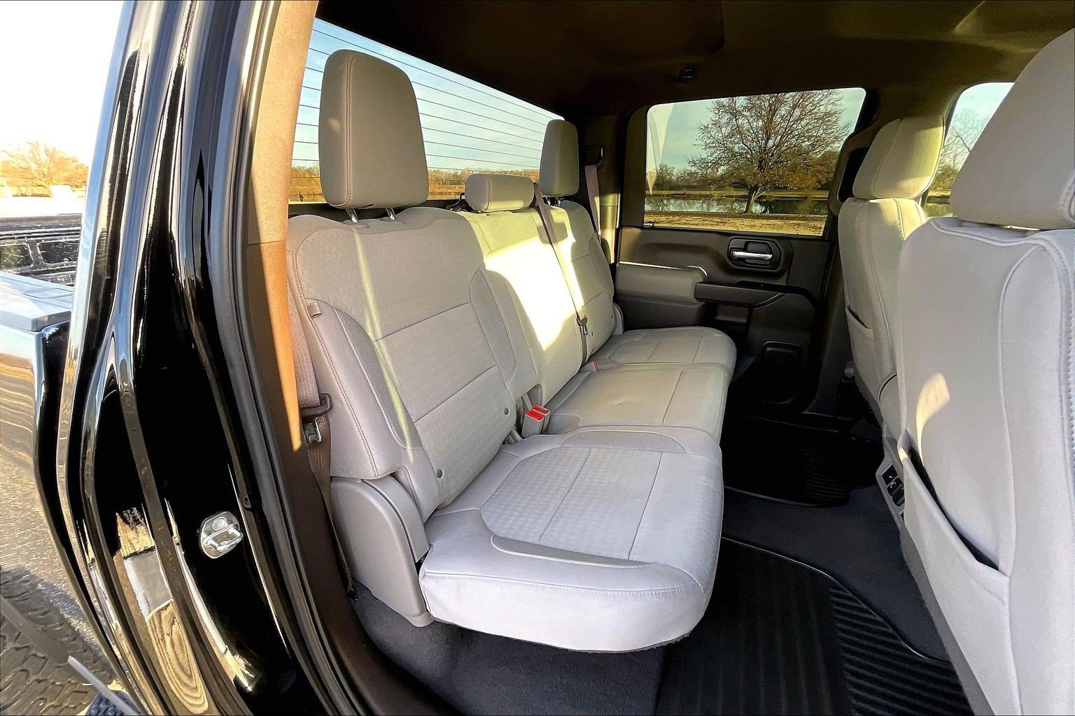 Used 2020 Chevrolet Silverado 2500 LT w/ Texas Edition image 16