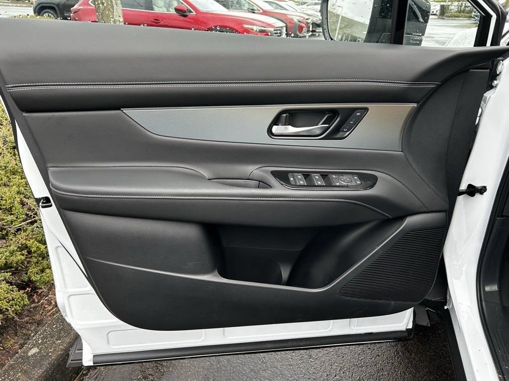 New 2025 Nissan Murano SL AWD/4WD image 9