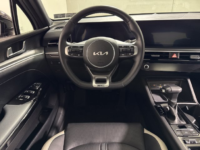 Used 2025 Kia K5 GT-Line w/ GT-Line Premium Package AWD/4WD image 24