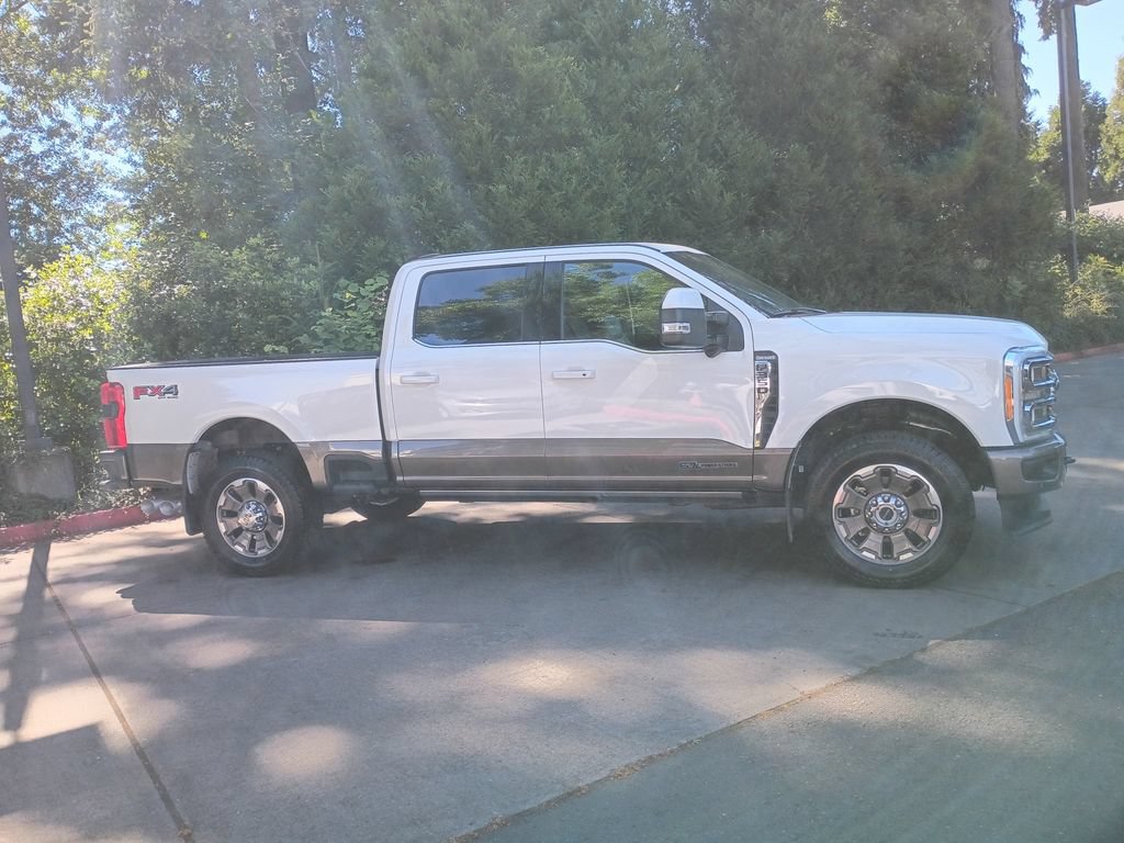 Used 2023 Ford F350 King Ranch AWD/4WD image 3