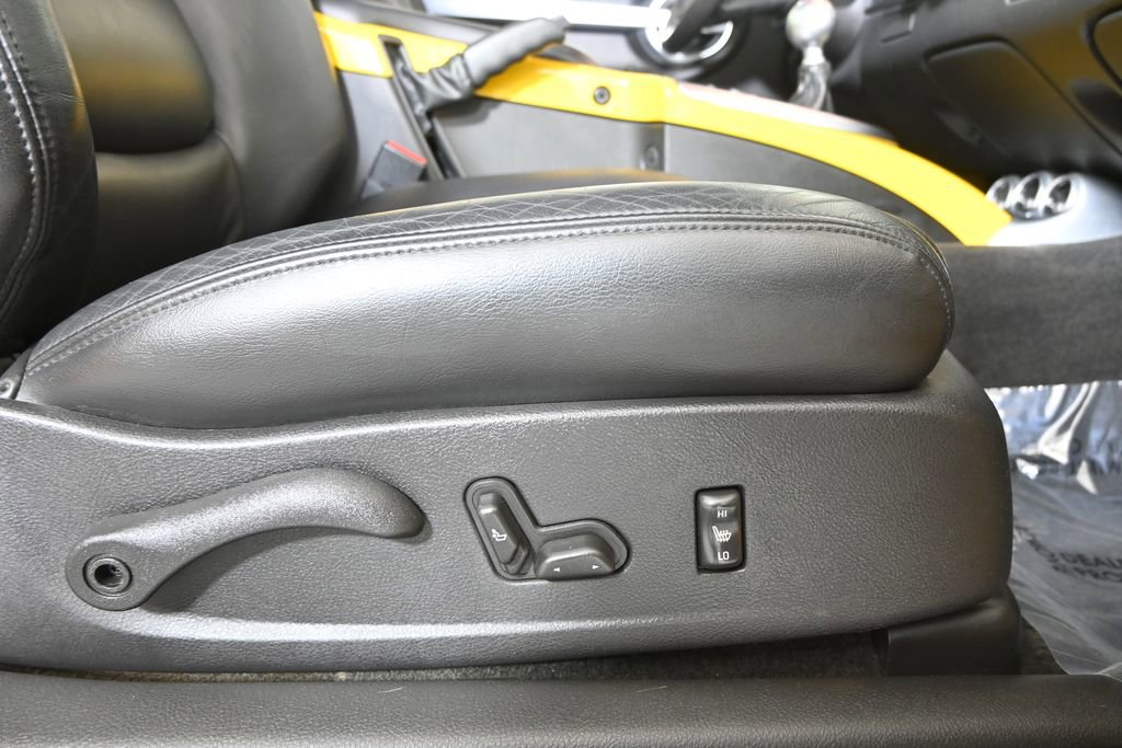 Used 2005 Chevrolet SSR w/ Preferred Equipment Group RWD image 15