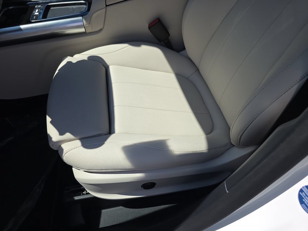 Used 2025 Mercedes-Benz GLA 250 4MATIC image 20
