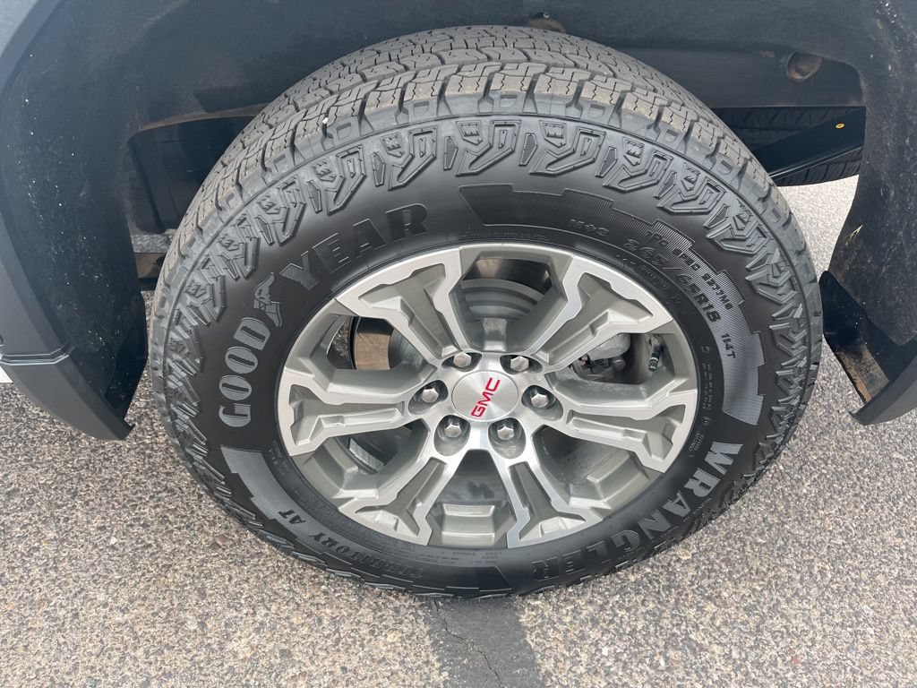 Certified 2025 GMC Sierra 1500 SLT AWD/4WD image 25