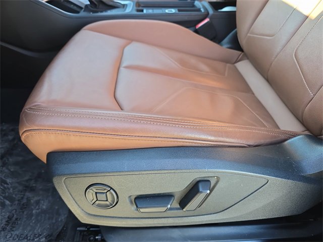 Used 2023 Audi Q3 2.0T Premium Plus w/ Premium Plus Package image 32