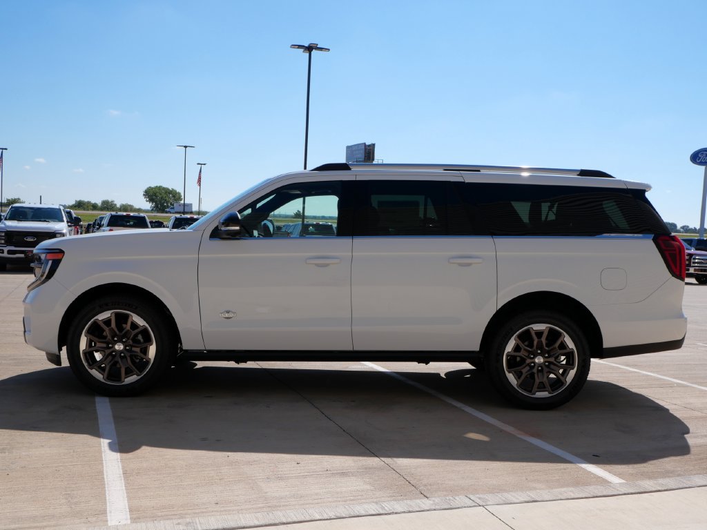 New 2027 Ford Expedition Max King Ranch AWD/4WD image 3