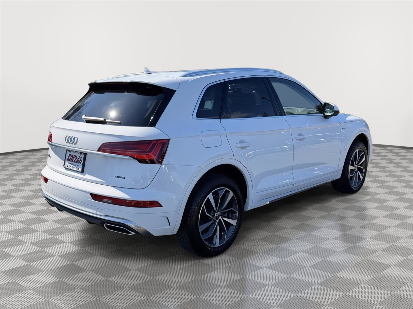 Used 2023 Audi Q5 2.0T Premium Plus w/ Premium Plus Package image 6