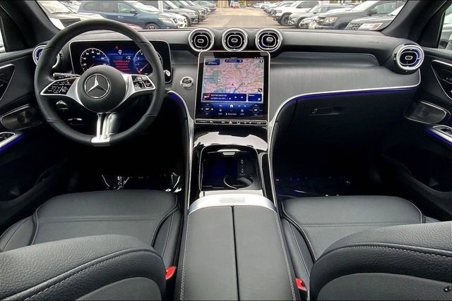 Used 2026 Mercedes-Benz GLC 300 4MATIC image 12
