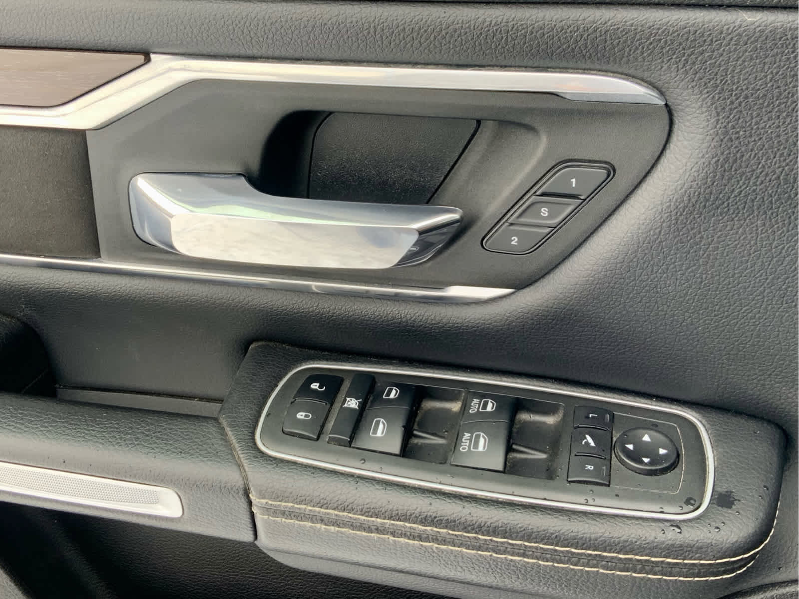 Used 2022 RAM 1500 Laramie image 51