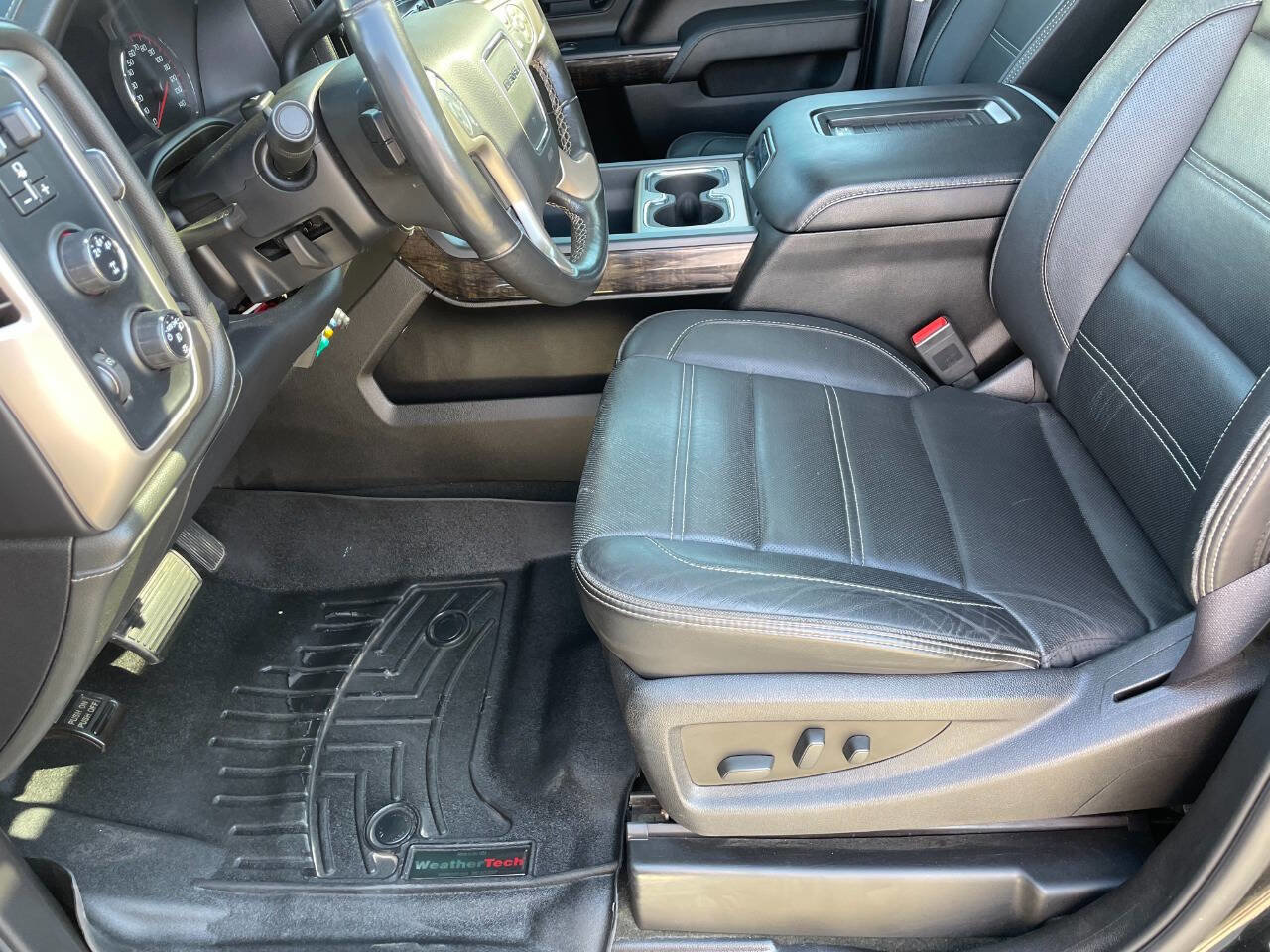 Used 2016 GMC Sierra 3500 Denali w/ Duramax Plus Package image 19