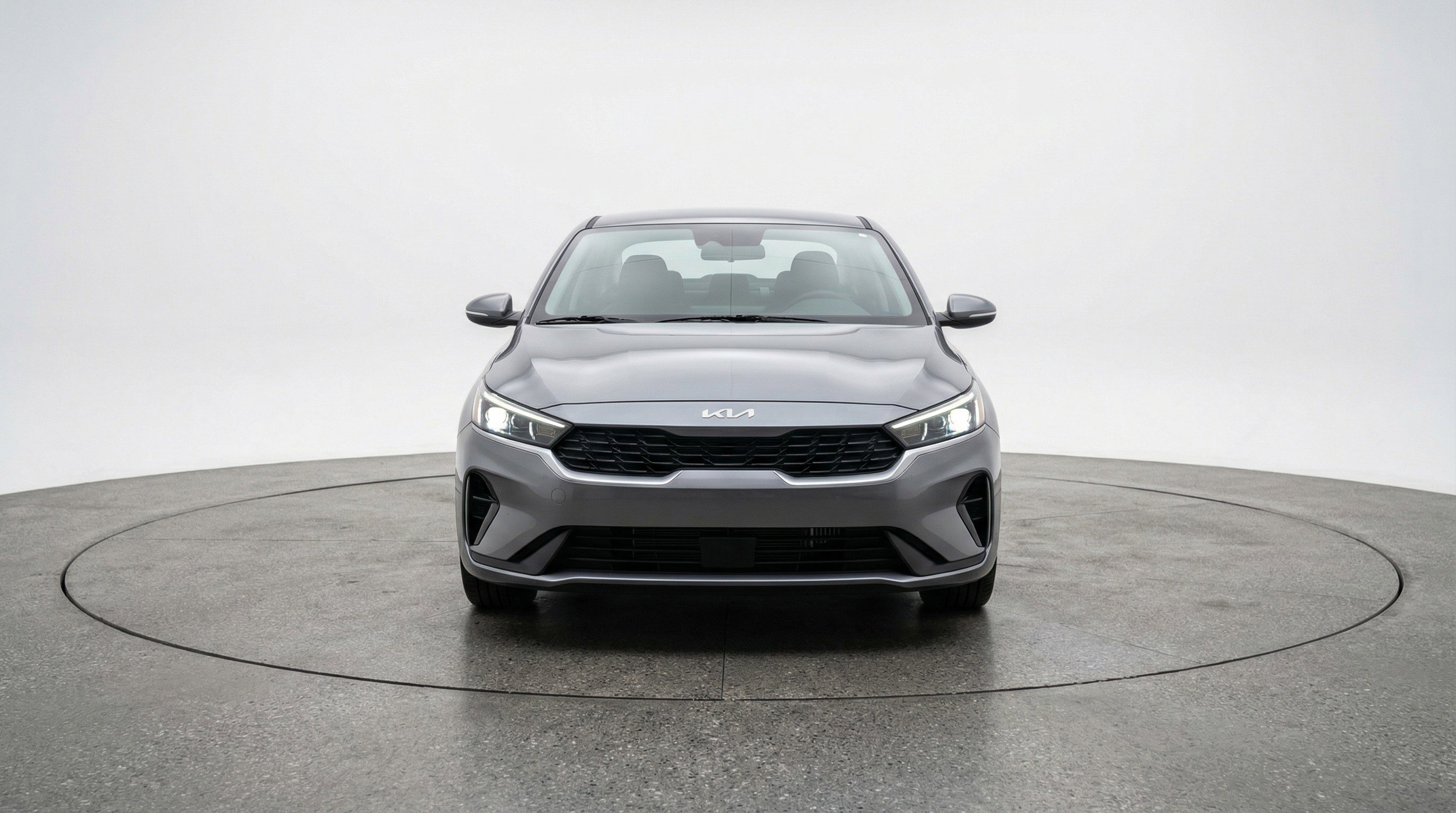 Used 2025 Kia K4 LXS FWD image 2