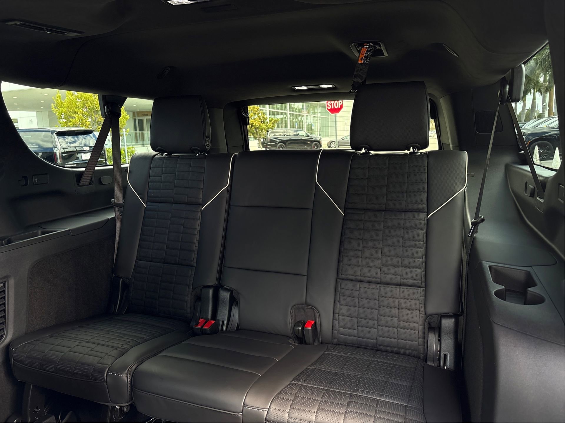 New 2026 Cadillac Escalade ESV Platinum Sport w/ LPO, ONYX Package image 12