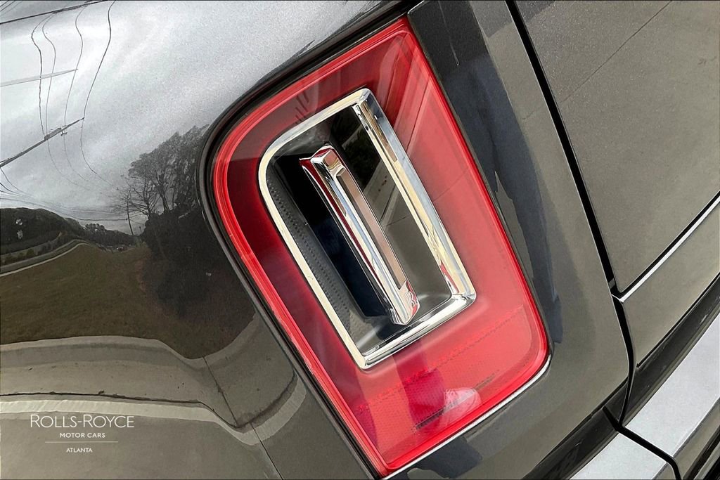 Certified 2022 Rolls-Royce Cullinan Black Badge w/ Dark Exterior Package image 26