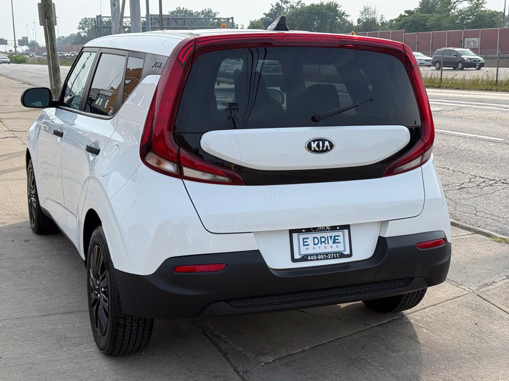 Used 2020 Kia Soul LX FWD image 9