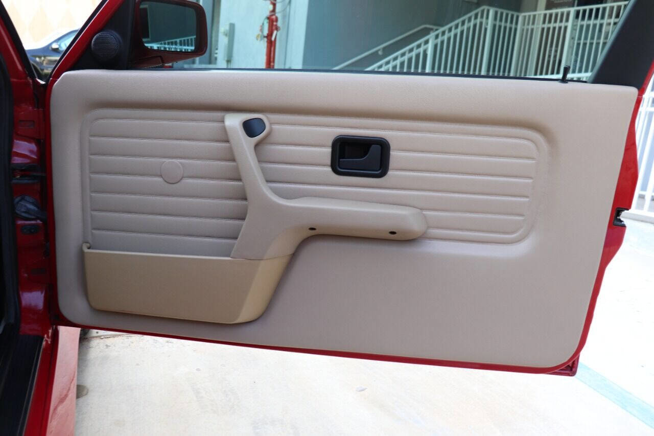 Used 1988 BMW M3 Coupe image 17