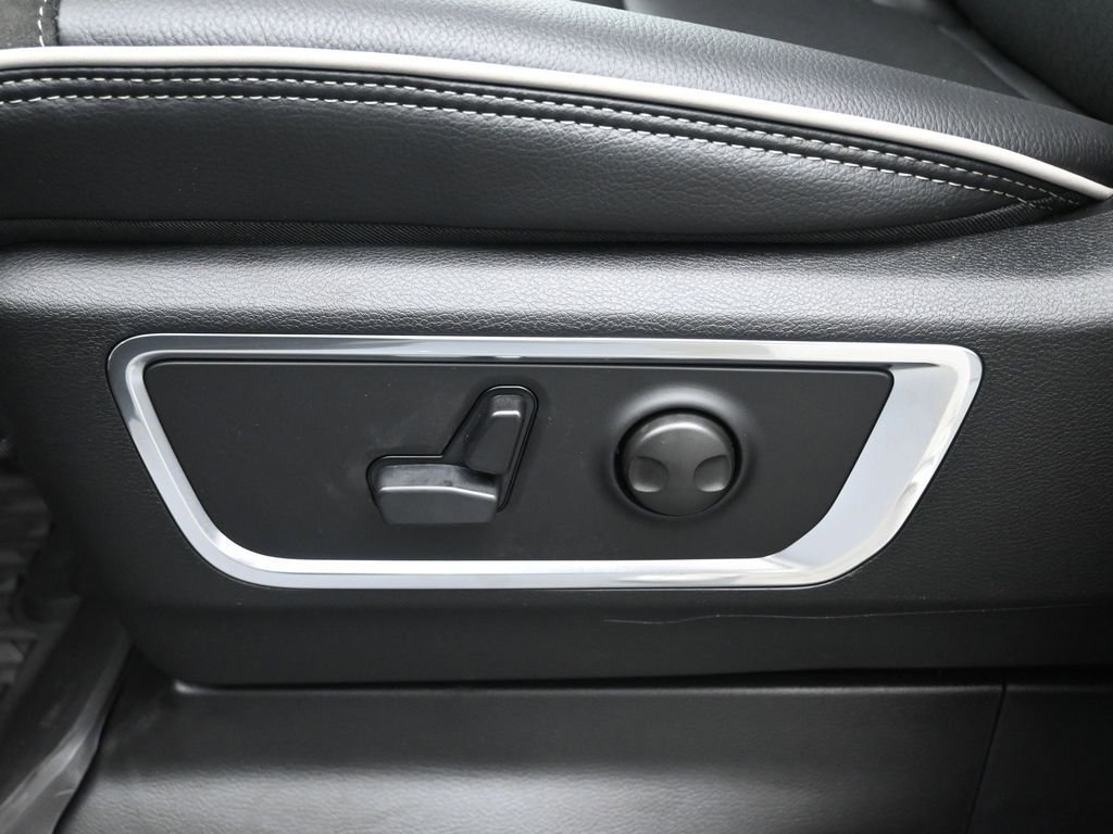New 2026 RAM 1500 Laramie w/ Night Edition AWD/4WD image 19