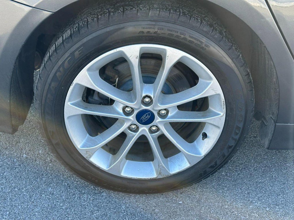 Used 2019 Ford Fusion SE image 7