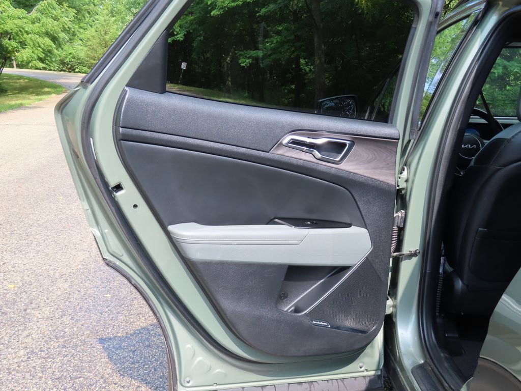 Used 2023 Kia Sportage X-Pro AWD/4WD image 29