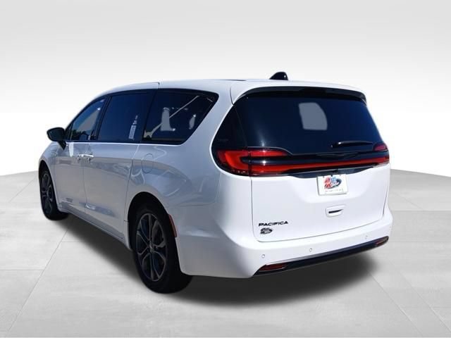 New 2026 Chrysler Pacifica Select FWD image 3