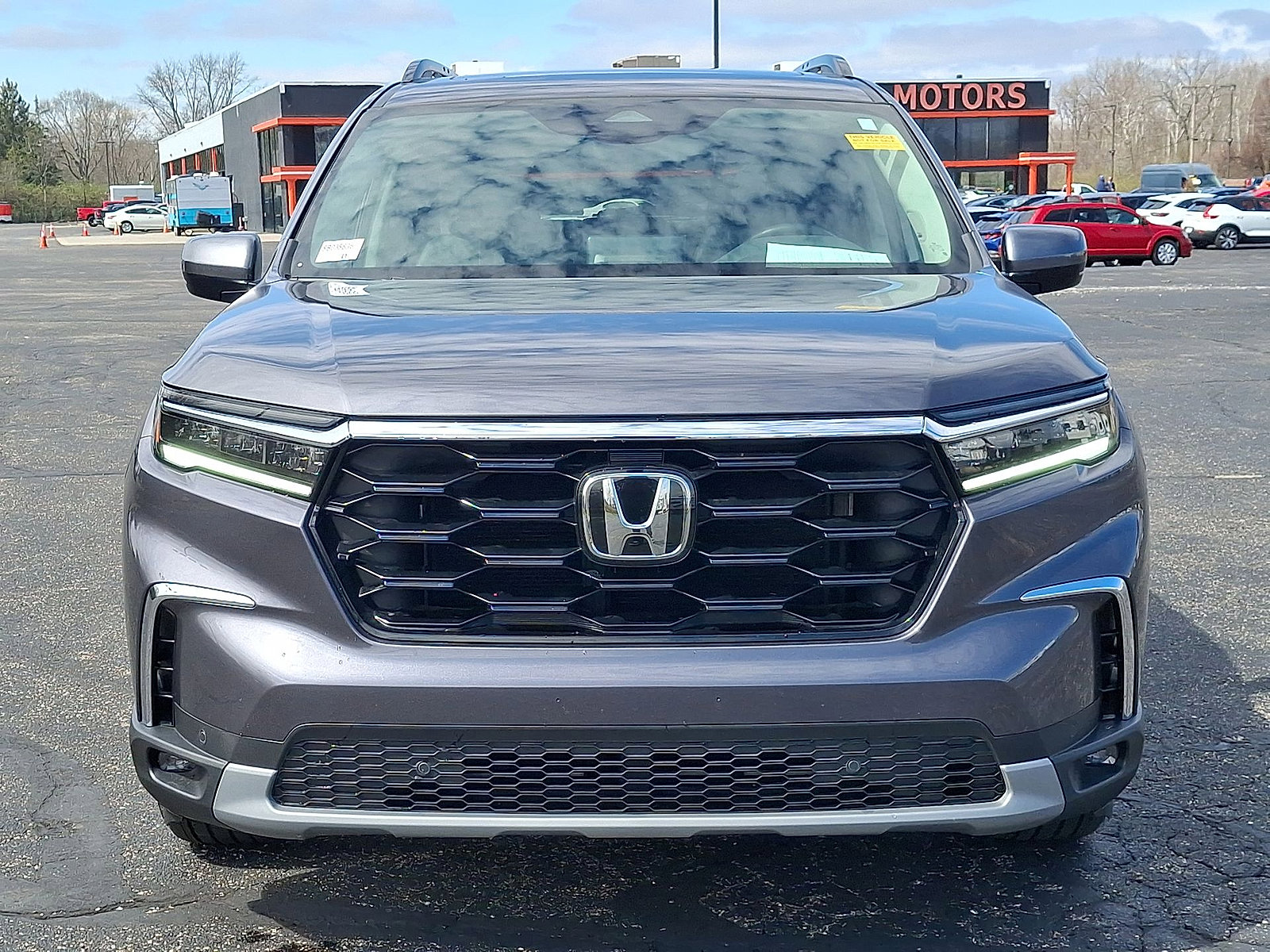 Used 2025 Honda Pilot Touring image 29