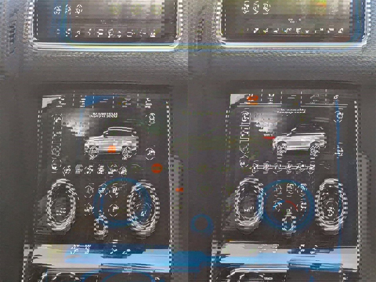 Used 2018 Land Rover Range Rover Velar R-Dynamic SE image 23