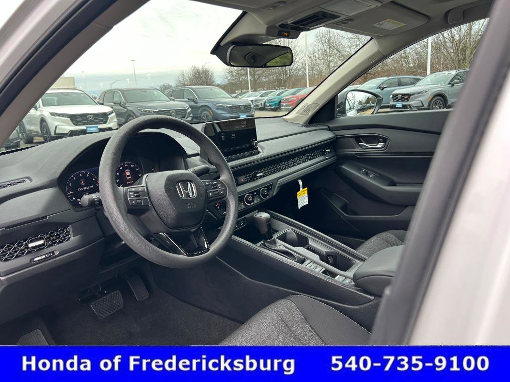 Used 2025 Honda Accord SE image 34
